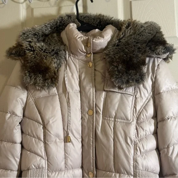 Laundry by Design Ivory Puffer Jacket with Faux Fur - Picture 3 of 12